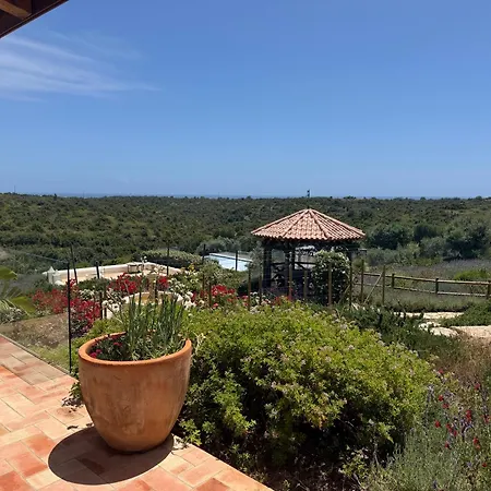 Casa Poupa 3* لاغوا